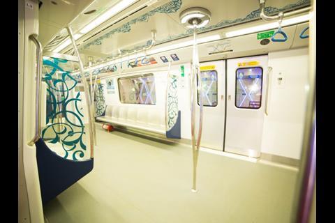 tn_in-hyderabad_metro_prototype_interior.jpg